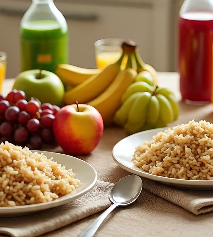 plates_of_brown_rice_with_fruit_juices